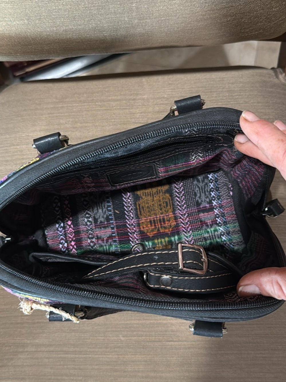 Floral Tapestry Dome Satchel Handbag - Multicolor - Picture 3 of 3